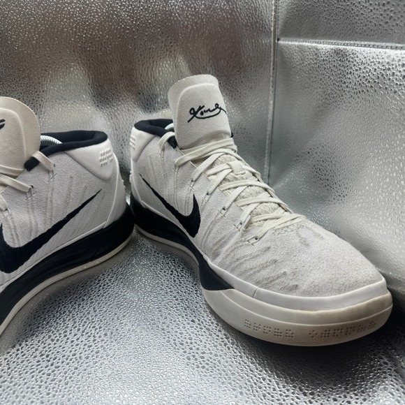 RARE 🚀 Size 11 Nike Kobe AD TB Promo Mens White Black Running Shoes 942521-001 - Picture 5 of 11